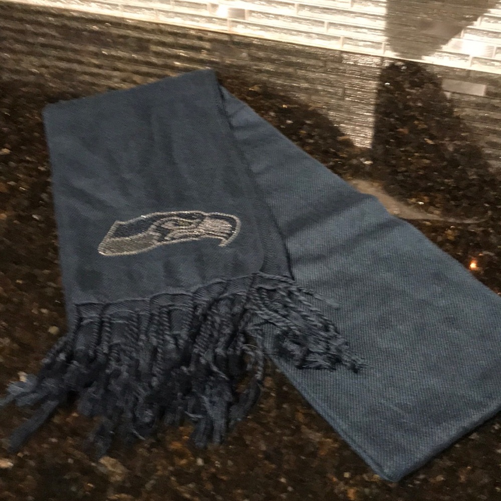 Seahawks scarf/worn once
